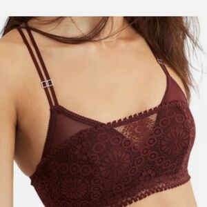 NWT Arie Wireless Push-Up Joy Lace Convertible Strap Bra in Royal Berry Size 36C